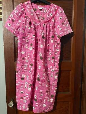 Elegant Emily Women's Pink Coffee and Donut Print Duster Nightgown